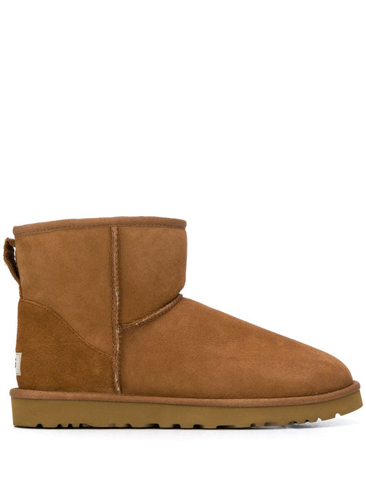 UGG AUSTRALIA – Bottines Classic Mini en suède camel