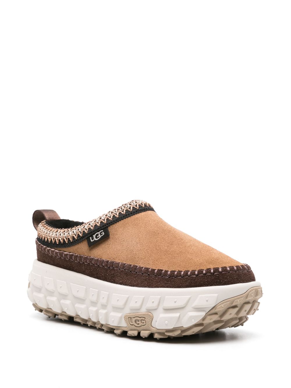 UGG AUSTRALIA – Cozy Platform Clog – Brown