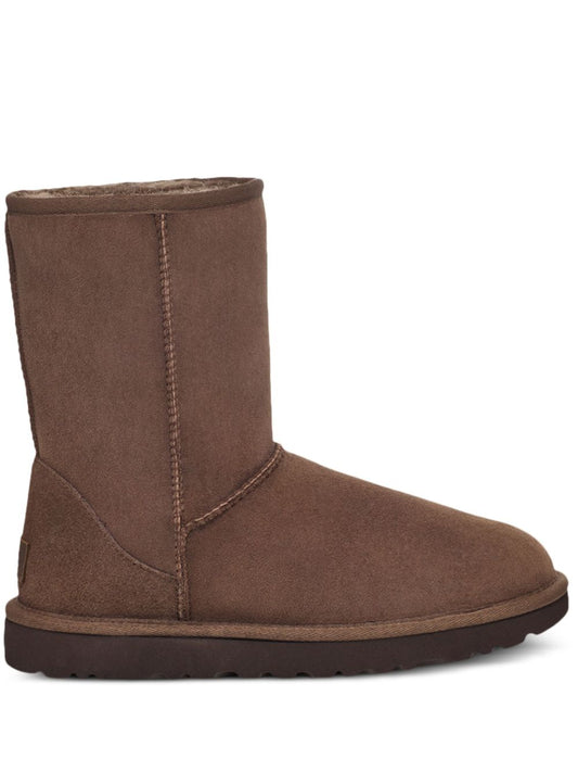 UGG AUSTRALIA – Bottes Classic Short II en suède marron