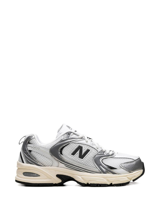NEW BALANCE – 1906R Metallic Noir / Argent