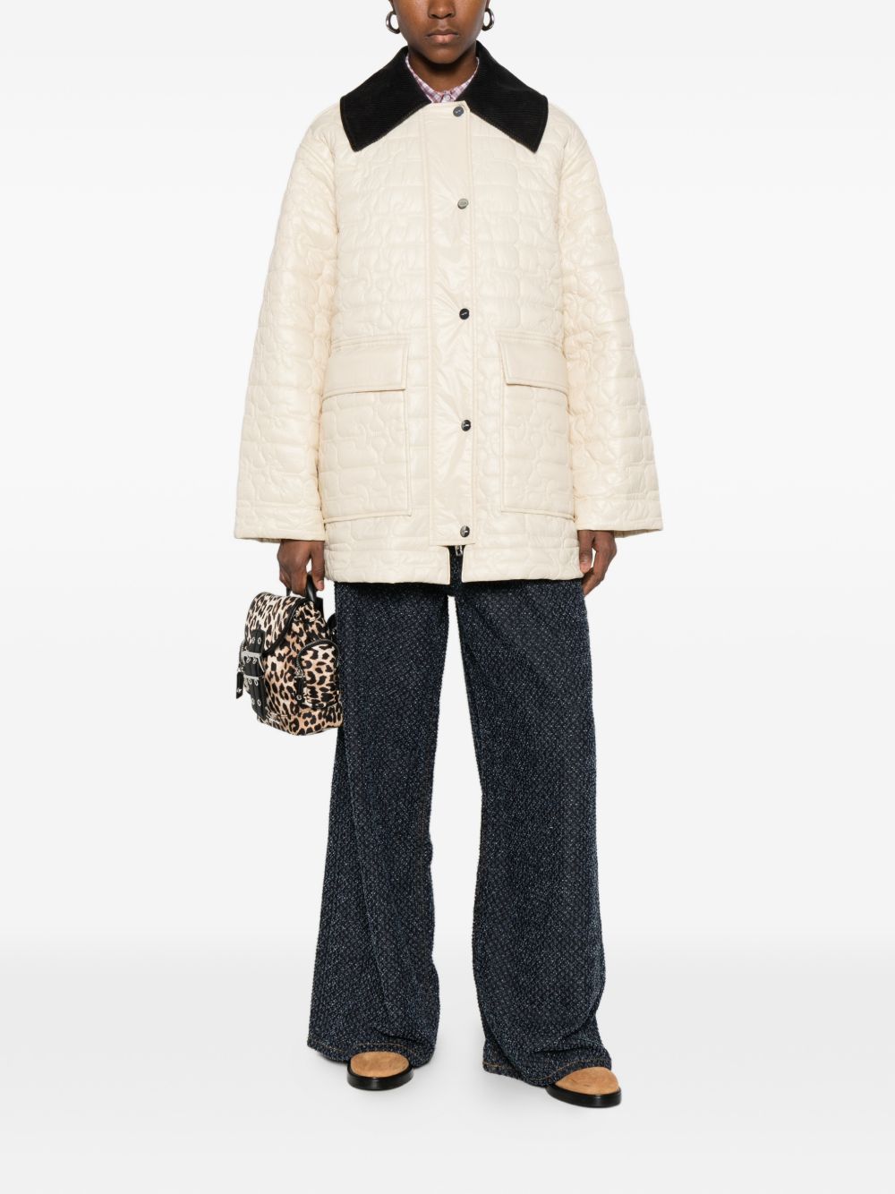 GANNI – Veste ivoire matelassée à col contrastant