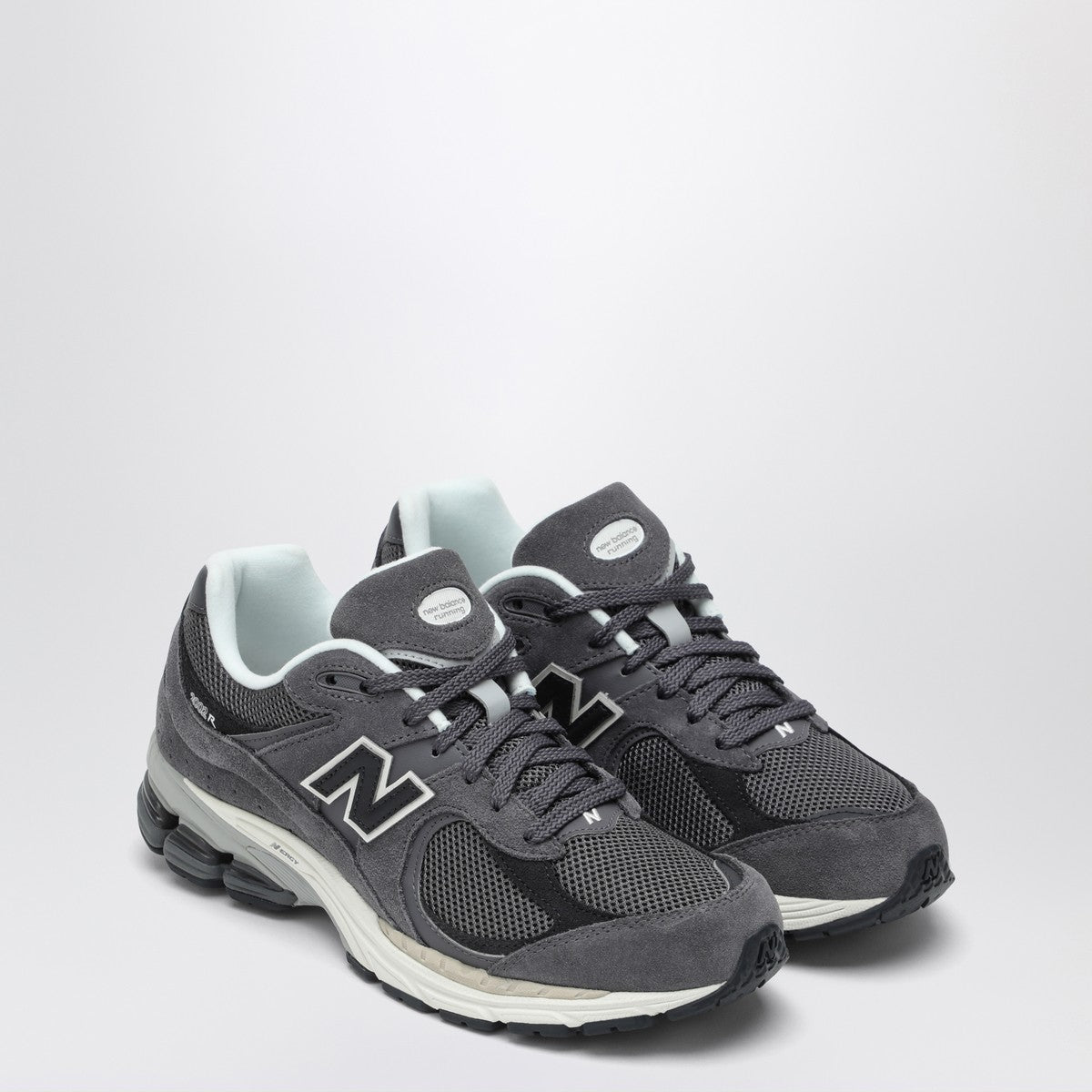 NEW BALANCE – 740 – Dark Grey